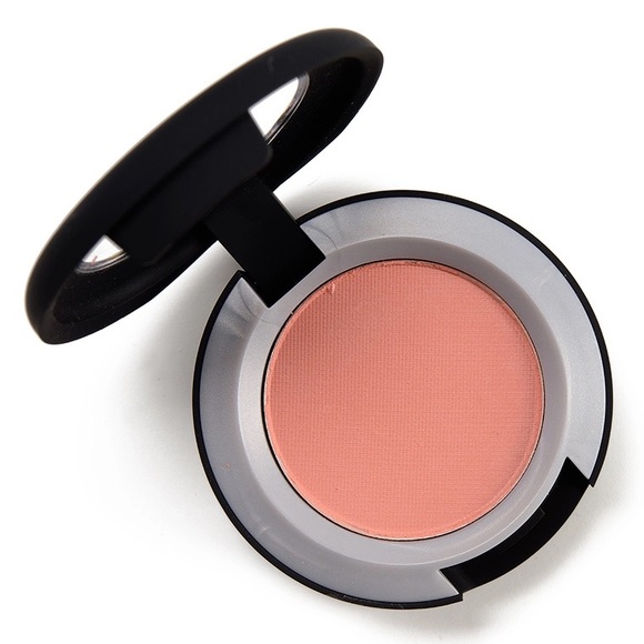 MAC Cosmetics Other - Mac single shadow strike a pose new in box
